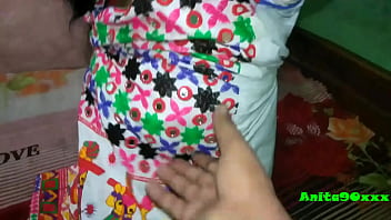 Rajasthani Bhabhi’s Steamy Affair In Traditional Dress With Hindi Moans