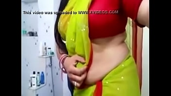 Desi Bhabhi Flaunts Her Tempting Curves In A Revealing Blouse For Her Lover 22 Sec