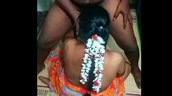 Seductive Indian Milf Steamy Bedroom Video