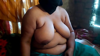 Desi Babe Craving Wild Pleasure