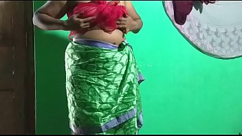 Indian Desi Woman Flaunts Her Big Tits And Shaved Pussy, Teasing With Nipple Play And Candle Masturbation