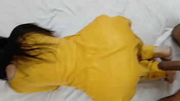 Indian Aunty With A Juicy Ass Getting Pounded From Behind