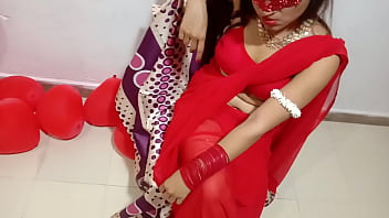 Newlywed Indian Bride In Red Sari Pleasing Her Desi Husband On Valentine’s Day – Full Hindi Xxx