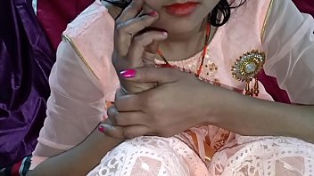 Indian Babe Fucks Hard With Hot Hindi Moans