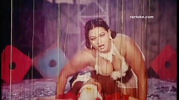 Chubby Bengali Beauty Sizzles In Hot Heroin Song With Aleksandar And Nila
