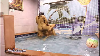 Indian Bhabhi Mona’s Steamy Poolside Encounter