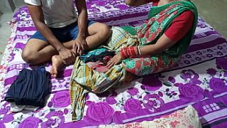 Poor Girl Selling Clothes Gets Seduced For Money In Clear Hindi Voice