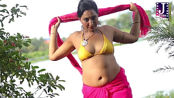 Bengali Beauty In A Sari