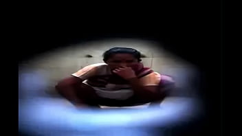 Sultry Tamil Maid Bares All In Steamy Bathroom Scene