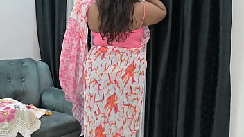 Indian Bhabhi Seductive Curves