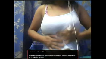 Sizzling Indian Aunty Live Cam Hindi Boobs Show