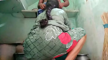 Desi Aunty Getting Nasty In The Bathroom