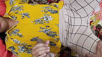 Desi Young Couple’s Steamy Romance With Clear Hindi Moans As He Pounds Her Wet Pussy