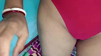 Sizzling Desi Bhabhi’s Filthy Hindi Banter And Cock-sucking Skills