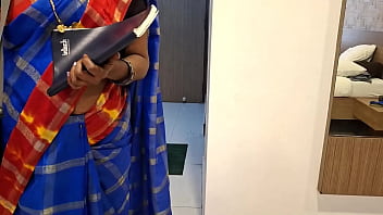 Tamil Married Salesgirl Gets Wild With Indian Desi Men In Steamy Sex Session